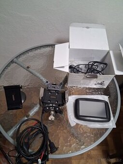 Navigace Garmin + držák Touratech