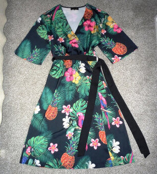 Krásné šaty ve stylu kimona vel 36 Mohito