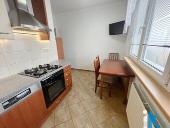 Byt 3+1 se samostatnými pokoji - 1