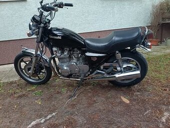 Kawasaki KZ 750 Twin sběratelský vzácný dvouválec youngtimer