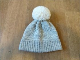 Dívčí zimní čepice vel. 3 - 6 let