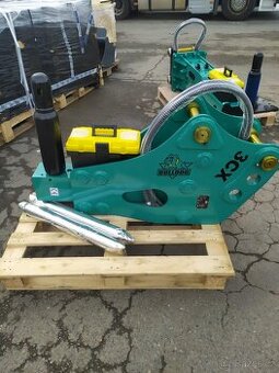 Bourací kladivo Bulldog pro JCB 3CX/4CX