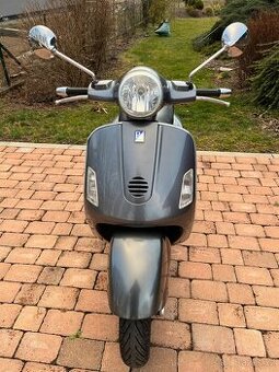 Vespa 200 GTS