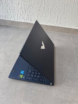 Herní notebook Victus - nepouživaný