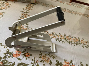 Kráječ brambor na hranolky i do salátu