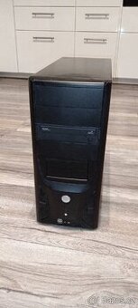 PC + klávesnice + myš