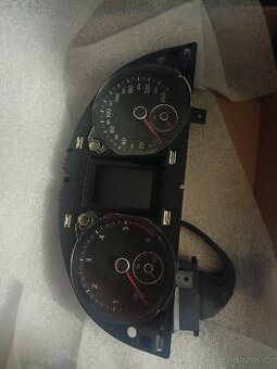 Budíky Passat B6 bílé