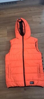 Chlapecká vesta vel. 170