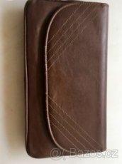 Dámská hnědá kabelka