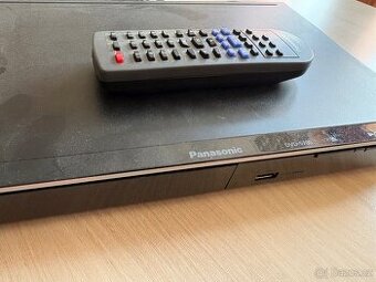 Panasonic DVD-S700 - DVD přehrávač