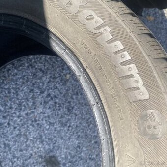 Zimní pneu 185/60 R15 84T Barum 6,5mm