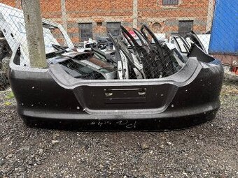 Prodám zadní nárazník Porsche Panamera - 1