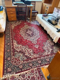 Plyšový koberec (Peršan)