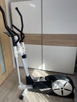 Eliptický trenažér