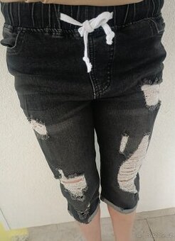 Nové dámské 3/4 džíny velikost M