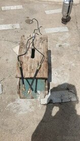 Zadní brzdové trubičky a hadičky univerzální jen je přispůso