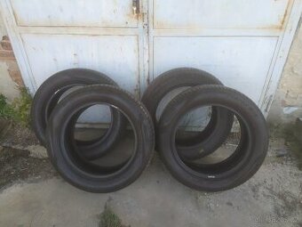 235/55/18-letní pneu Pirelli