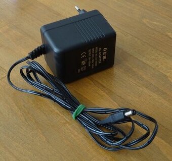 Adaptér - zdroj AC 18V 600mA
