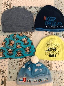 Prodám 5 ks čepic na chlapečka.