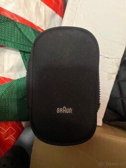 Holici strojky Braun a Remington