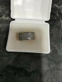 Prodám stříbrný prsten.