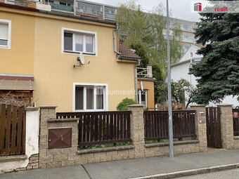 prodej ŘRD 4+2 KK se sklepem o dvou BJ 2x2+KK  s vlastní zah