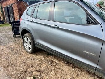 BMW X3 F25 přední dveře