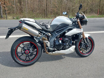 Triumph Speed Triple 1050