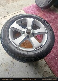 Bridgestone Blizzak 205/55 R16 91H na alu disku R16.