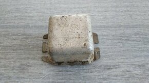 Škoda 120 - regulátor napětí