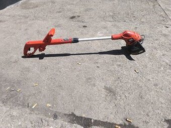 Strunová sekačka Black & Decker