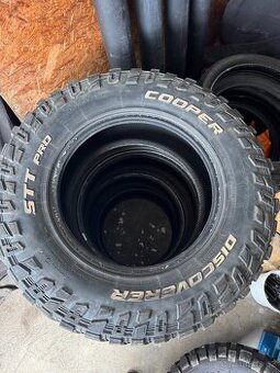 Pneumatiky Cooper Discoverer STT PRO 265/70 R17