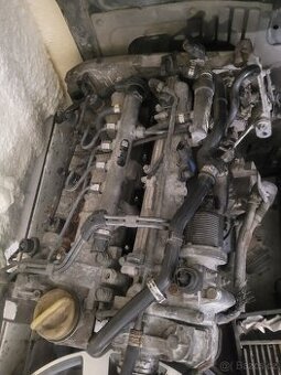 Prodám kompletný motor 1,9cdti nové turbo opel alfa..