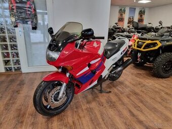 Honda CBR 1000 F