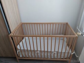 Dětská postýlka a matrace IKEA - 1