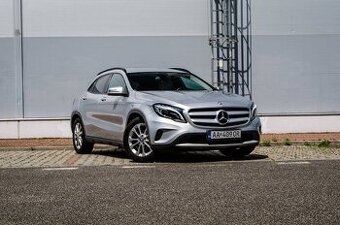 Mercedes-Benz GLA 200 d A/T
