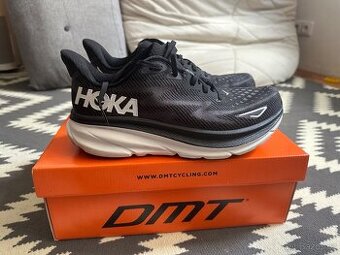 Hoka Clifton 9