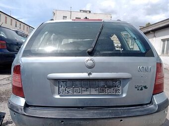 Škoda Octavia 1 Combi zadní dveře