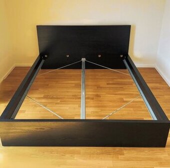 Prodám postel Malm z IKEA