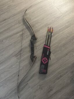 Kompaktní luk JAGUAR ELITE od Martin Archery