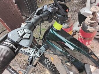 Kolo mtf karbon velikost 21 doezd 200km Elektro kolo doklady - 1