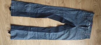 Jezdecké pantalony