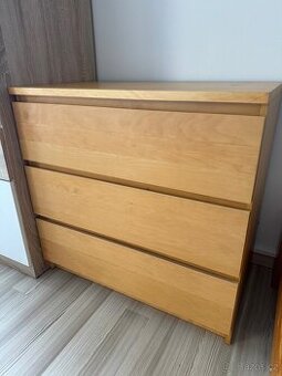 Komoda ikea malm