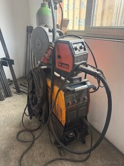 Svářečka JASIC MIG 350 (N) – vodní chlazení – 15 000 Kč