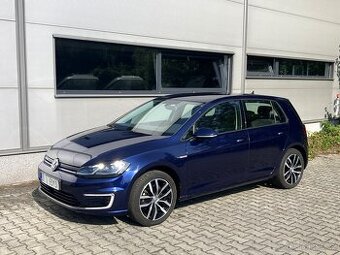 Volkswagen e-Golf 100 kW, 35,8 kWh, SoH 95,6 virtual,