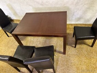 Jidelni stul +4 židle sestava V dobrem stavu