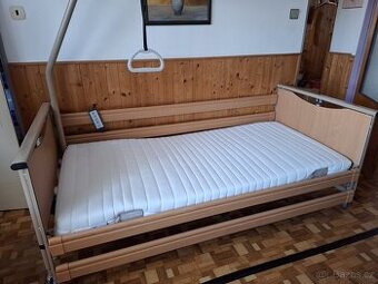 Elektrická plně polohovatelná postel