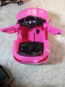 Elektrické auto