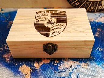 Dřevěná krabička Porsche