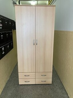 Šatní skříň 197 x 90 x 47